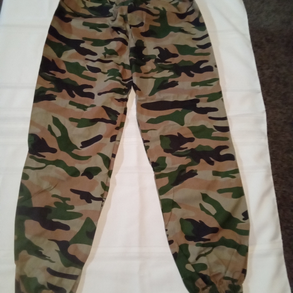 Camouflage Pants - Camo Green Size Adult Small OrYouth XLg New